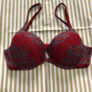 Body by Victoria push up bra